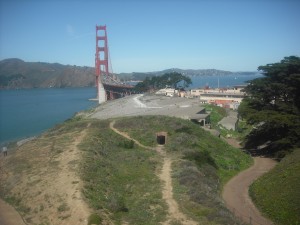 A disused hole-in-the-hill is on the paths from the batteries to the bridge.