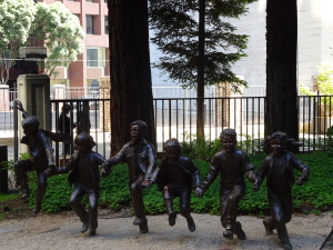 The Puddle Jumpers sculpture in Redwood Park.